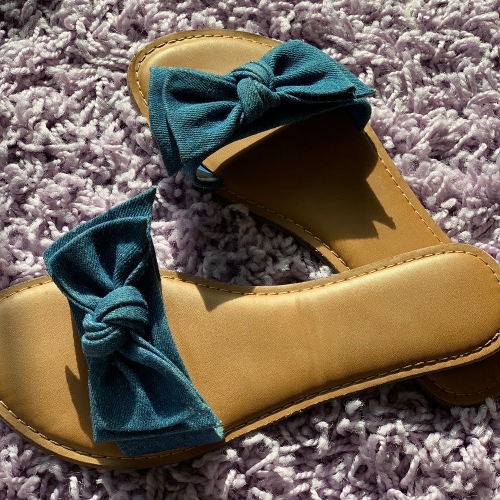 Sandals - Picture 4 of 4
